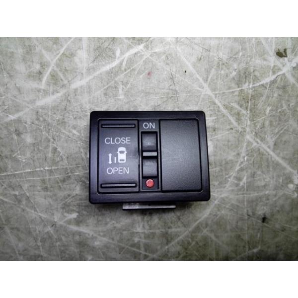 N-BOX 6BA-JF3 パワースライドスイッチ 　純正品番35385-TTA-J11 管理番号AC7533