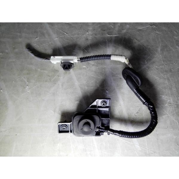 ステップワゴン DBA-RK5 バックドア  リアゲートロックボタン 純正品番38369-SZW-003 管理番号AD0298