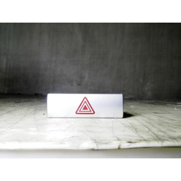クロスビー DAA-MN71S ハザードスイッチ 　純正品番37430-76R00-QK6 管理番号AC9870