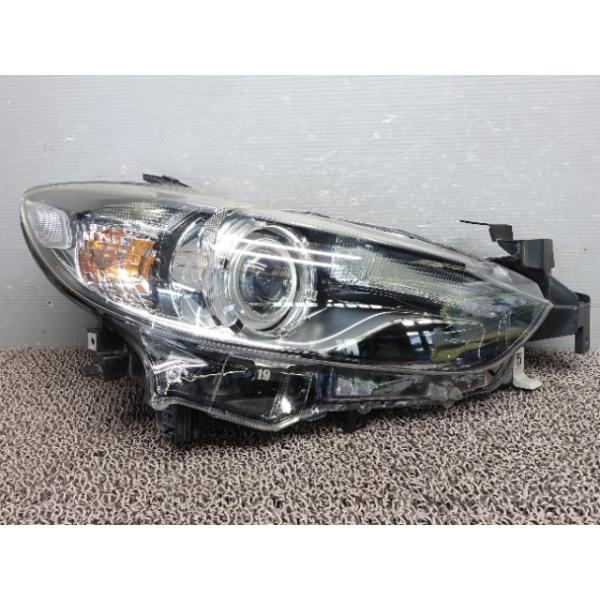 9379 マツダ アテンザ GJEFP ヘッドランプ右 ヘッドライト右 100-41941