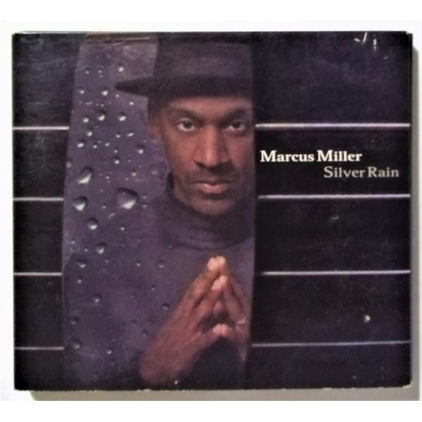 デジパック仕様（擦れ傷みあり）。盤質：ごく軽い擦れがありますがおおむね良好です。