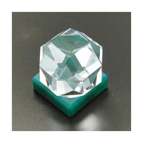 作品 斜方立方八面体 水晶48ct(メノウの置き台 付き)送料無料 即納品(4日前後発送可能)