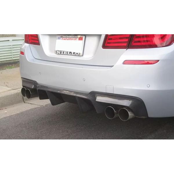 BMWリアディヒューザー　F10.F11 BMW BMW 5シリーズ F10 F11 Mスポーツ リア センター ディフューザー