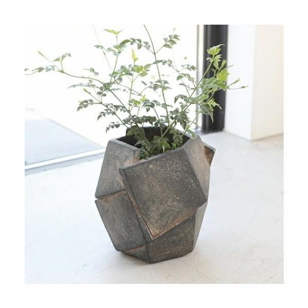 アンティーク シャビー 多面体がおしゃれな可愛い植木鉢！
