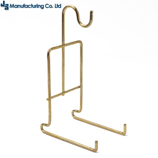 直径が16cm程度までのソーサーをディスプレイすることができます。ご注文をいただいた時点で、以下にあげる商品の状態をご承諾いただいたものとし、これらを理由とする返品を承ることはできません。あらかじめお含みおきくださいませ。◆大量に仕入れ、長...