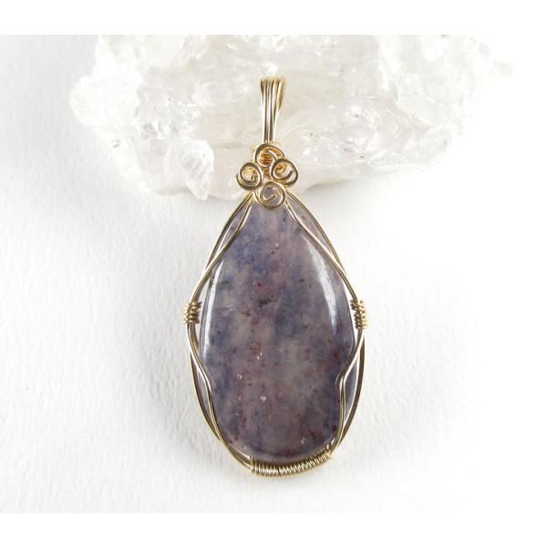 アイオライトサンストーン 14kgfペンダント キラキラのラメが出る