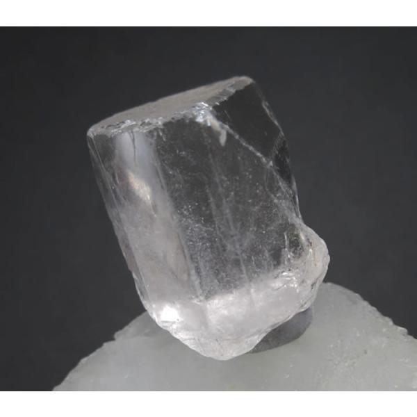 クリアトパーズ 原石 7g 虹あり 創造性と豊かさ 繁栄の石 天然石