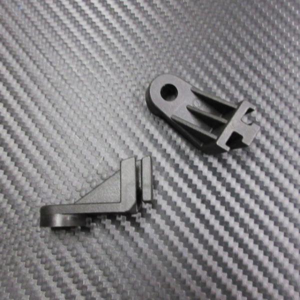 ラジエターファン固定用ブラケットサイズ（mm）45*25*22ラジエターにファンを固定する部品1台に4個必要となります。価格は1個の値段となります。