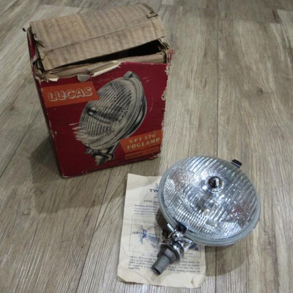 LUCAS SFT576 フォグランプ ／ NEW OLD STOCK : AC MINDS AUTOJUMBLE