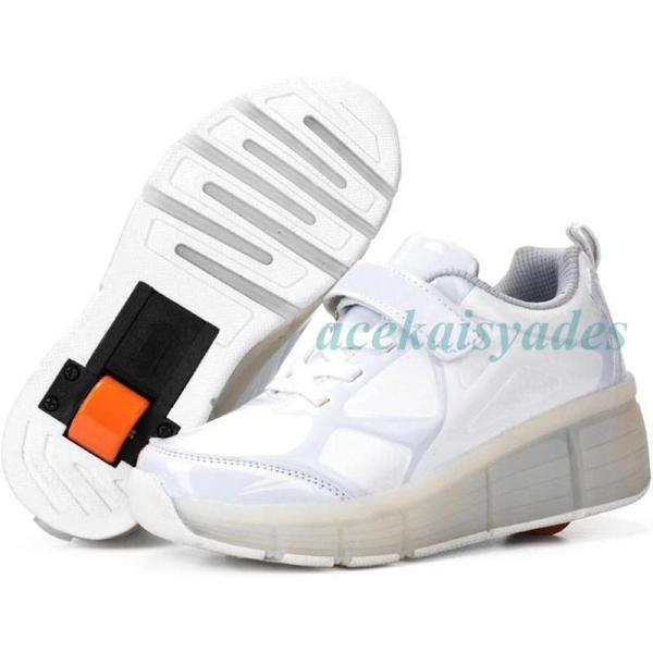 減速ブレーキ領域では、不規則に配置された滑りにくい歯が、靴と地面の間の摩擦を効果的に強化します。特別な滑り止め耐摩耗性ボードは、特別な折り線の溝のデザインを持っています。これにより、横滑りをより効果的に防ぎ、ボディのバランスをより効果的に維...