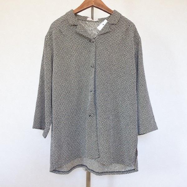 82256詩仙堂ちりめんブラウス緑ほか