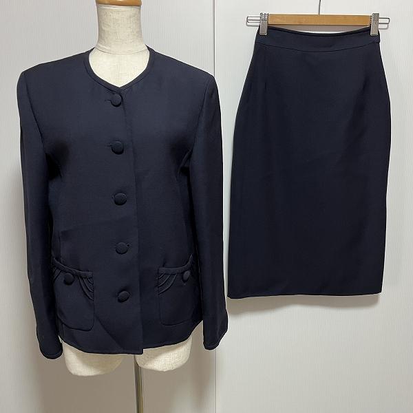 HERNO #anc ヘルノ Herno スカートスーツ 40 紺 ノーカラー 無地  