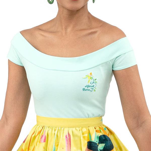 Tシャツ ディズニー プリンセス ティアナ レディース 女性 服 オフショルダー パステル グリーン ミント トップス 刺繍 シンプル ラウンジフライ アカムスyahoo 店 通販 Yahoo ショッピング