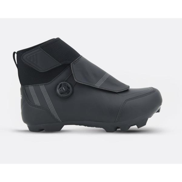 ●新型「エリートラスト」　：足型を約2%ワイド化し、幅広い足型に対応するアジアンフィットへ。●a-topダイアル採用　：グローブをしていても着脱しやすいダイヤル式を採用o 3M社製シンサレート使用：高機能中綿素材を使用した高い断熱保温性o ...