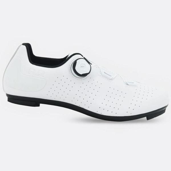 ASIAN FIT対応。さらにフィット感が向上した定番ミドルグレード。●ASIAN FITに対応した新型ミドルグレード●従来モデルより幅広甲高に対応するAsianFit形状「エリートラスト」を採用。●グラスファイバーインジェクション・ナイロ...