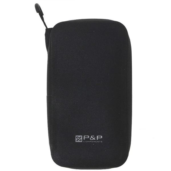 *    縫い目をなくし、防水性を高めたマルチケース*    スマートフォンから小物までコンパクトに収納*    サイクルジャージのバックポケットにピッタリ入る基本スペックサイズ W85mm×D25mm×H160mm素材 外：ポリエステル(...