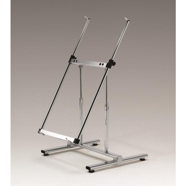 ●ロー設置向け、B1対応の傾斜パネルスタンド、アジャスター仕様。＝仕様＝対応サイズ：A2・B2・A1・B1　パネル厚30mmまで本体：スチールクロムメッキ仕上重量：5.3kg静止安全荷重：10kgまでアジャスター付き組立式※ゆるみ防止のため...