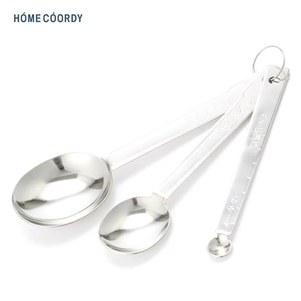 ヘラですり切りができるので、正確に計ることができます。　日本製。型番 HC-STS14-5669商品サイズ 縦24×横5.5×高さ1.2cmJANコード4549741265669