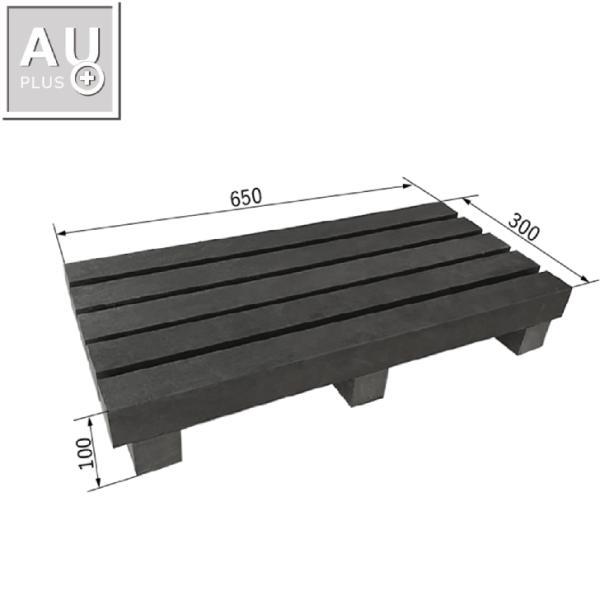 仮設トイレへの出入りの際に段差の不安を解消するための非常に便利なアイテムです。特に段差があると足元が不安定になりやすく転倒のリスクが高まりますが、ステップ台を使用することで、スムーズに出入りができるようになります。＜材質＞再生樹脂