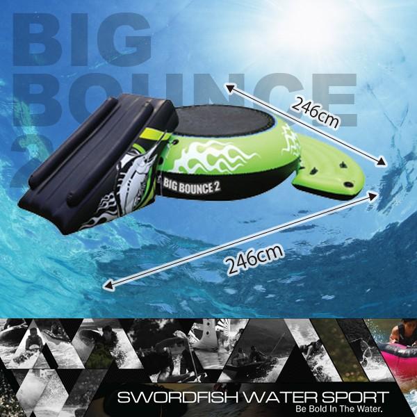 すべり台付 水上トランポリン プライベート島 トーイングチューブ