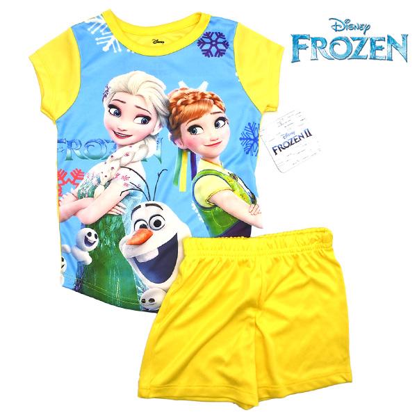 アメリカより直輸入のアナと雪の女王のパジャマです。大きくプリントされたアナとエルサとオラフがとってもカワイイ！伸びる素材でツルツルした生地なので夏にピッタリです。■サイズ・2T（80）トップ：丈約34.5cm 横幅約25.5cm　　　　　 ...