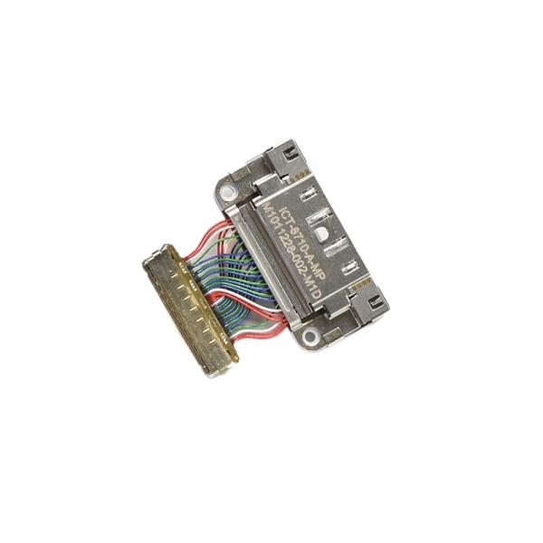 Microsoft Surface Pro 7　1866　充電ポート 充電コネクター 中古品 DCジャックSurface Pro 7　1866　プラチナ より取り外しました。中古品なので、使用感や小傷があります。写真は同機種・同型番の写真を...