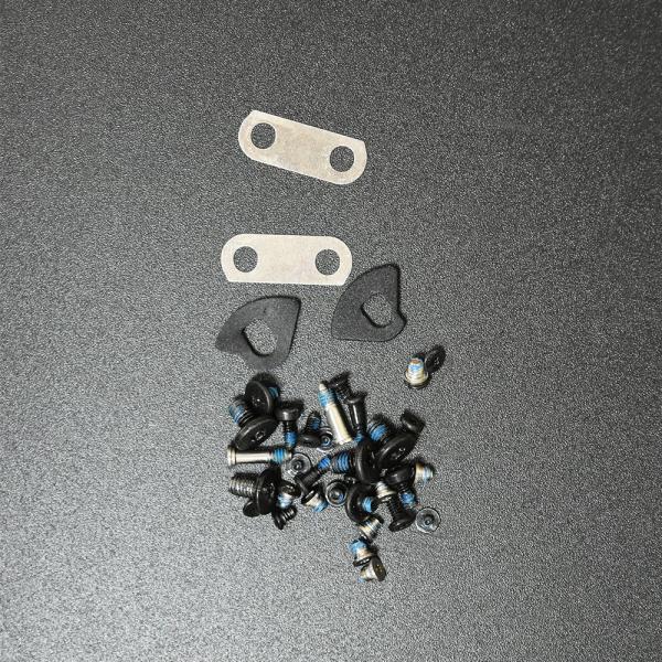 MacBook Air 11-inch Late 2010  A1370 ネジ・留め具一式 ■対応機種：MacBook Air 11-inch Late 2010 A1370 中古品なので使用感や小キズがあります。