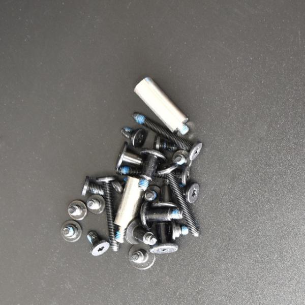 iMac 27 inch 2014  A1419 取り付けネジ一式 中古品になりますので使用感や小傷等があります。