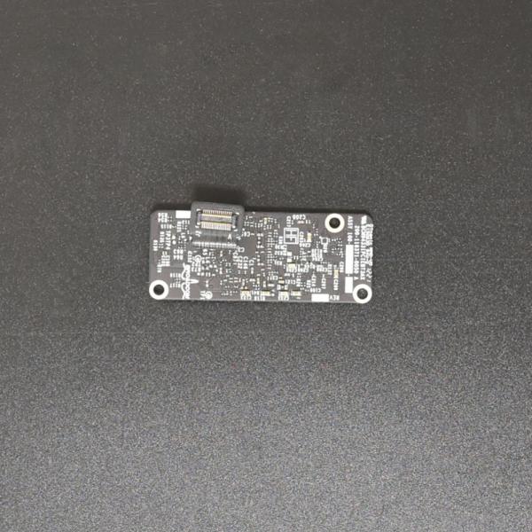Mac mini Mid 2011   AirPort/Bluetooth Board 中古品になります。 中古品なので使用感や傷等があります。写真は同機種の写真を流用しているため外観の状態、ラベルのフォント等が異なる場合がございます。