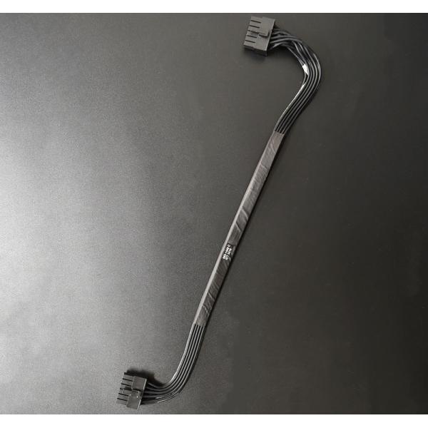 Thunderbolt display 27inch  電源ケーブル 中古品 ■対応機種 Thunderbolt display 27inch ■中古品です。  中古品になりますので使用感や傷等が御座います。