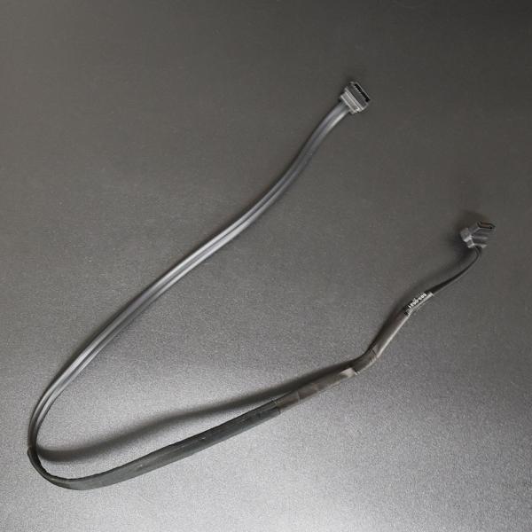 iMac 24inch Mid 2007  HDDデータケーブル 中古品 ■対応機種 iMac 24inch Mid 2007 ■中古品です。 593-0521  中古品になりますので使用感や傷等が御座います。