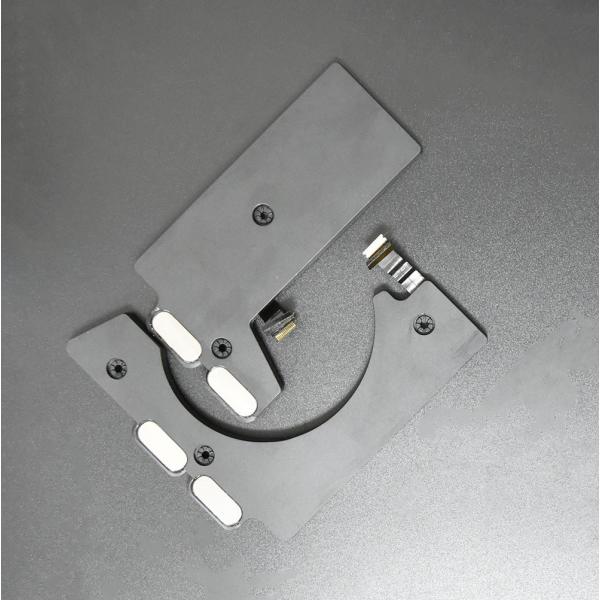 MacBook Pro 13-inch 2017 A1708  スピーカー セット 中古品 MacBook Pro 13 2017 A1708 より取り外しました。中古品になりますので、使用感や傷等があります。写真は同機種・同型番の写真を流...