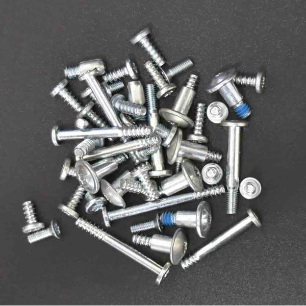 iMac 21.5inch 2010  取り付けネジ一式 ■対応機種 iMac 21.5inch 2010 中古品になりますので使用感や小傷等があります。