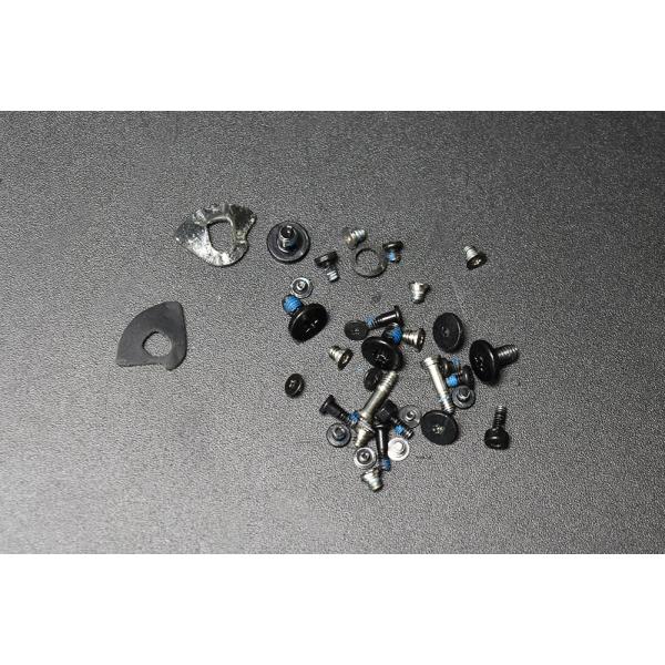 MacBook Air 11 inch 2014  ネジ・留め具一式 中古品なので使用感や小キズがあります。