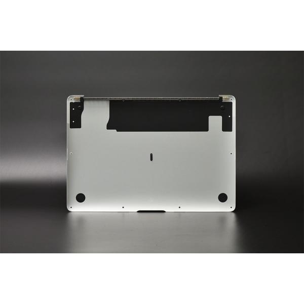 ご覧頂きありがとうございます。MacBook Air 13 inch A1466　2015　ボトムケースMacBook Air 13 インチ　A1466  Early 2015年より取り外したものです。中古品になりますので、傷や使用感等があ...