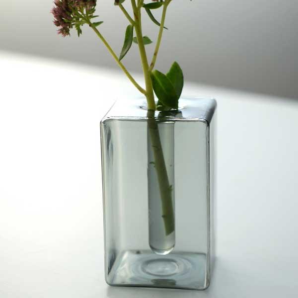 新品 HAY Iris Vase S Grey フラワーベース 花瓶 収納 Amazon.co.jp: HAY Iris Vase S Grey フラワーベース 花瓶 収納