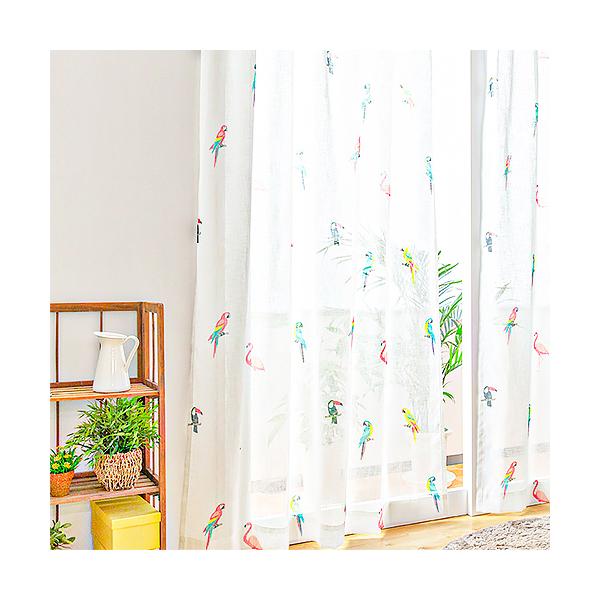 オンラインショッピングの画面だけでは、その生地が自分の部屋に合っているのかどうかイメージしにくいもの。「実際に生地の質感を確かめたい」「お部屋の窓に合わせてみたい」そんな皆様の声にお応えしました。アイカでは、お好みの生地サンプル6種類をお届...