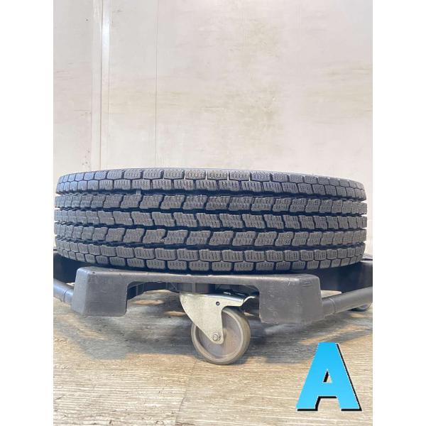 ヨコハマタイヤ（YOKOHAMA TIRE） 中古タイヤ スタッドレスタイヤ 1本