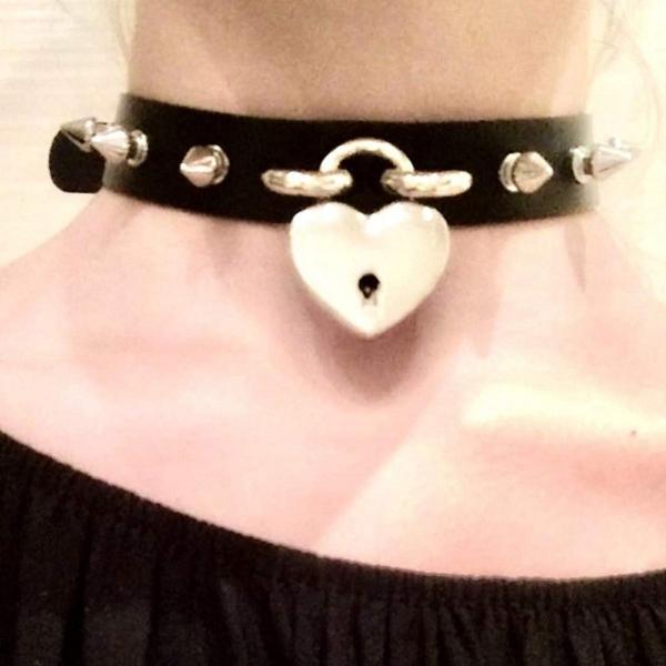 チョーカー 首輪 メンズの価格と最安値 おすすめ通販を激安で