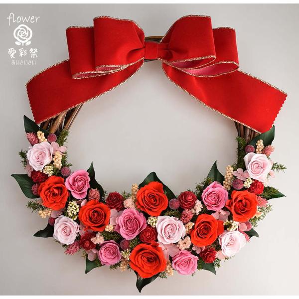 クリスマスリース 赤いバラとリボン付き クリスマスリース プリザーブドフラワー 玄関 華やかな赤いバラ 濃淡の