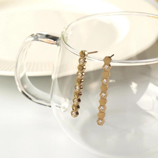 ピアス ajiro accessory  アレルギー対応 レディース 金属アレルギー対応 サージカルステンレス ステンレス ゴールド シンプル ジルコニア P063