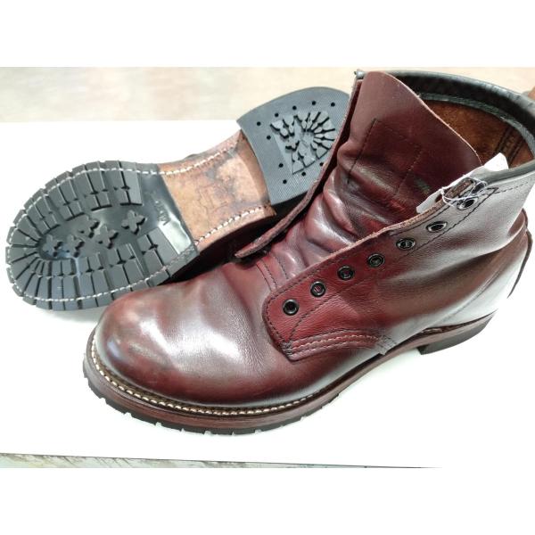 【ハーフソール+ヒール交換】RedWing(レッドウイング)のBECKMAN(ベックマン)の修理に最適です。ソールとヒールが減ってしまった場合や、加水分解によるダメージでハーフソールと一緒にヒールの交換もしたい場合に最適。底縫い付きで大変リ...