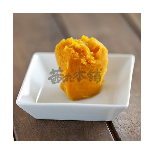 かぼちゃ本来の旨み、極限まで。北海道産かぼちゃの個性であるほくほく感と濃い甘みを最大限に引き出すため、丁寧に水分を除き、旨みを凝縮したプロ仕様のかぼちゃあんです。豆よりも多くのかぼちゃを使うことで、濃厚ながらもなめらかで扱いやすい質感に仕上...