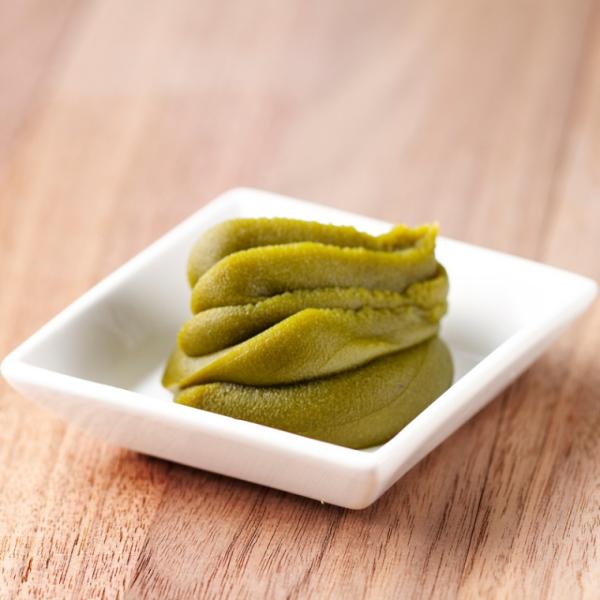 抹茶の香りと苦味、ぎゅっと9倍。口に入れた瞬間、濃厚な抹茶の香りと苦味が広がる逸品。茶葉の配合量は従来品の約9倍、静岡産抹茶を使用し砂糖控えめで豆本来の美味しさを活かしました。香料・着色料は無添加で安心。■食品表示【原材料】 生餡（いんげん...