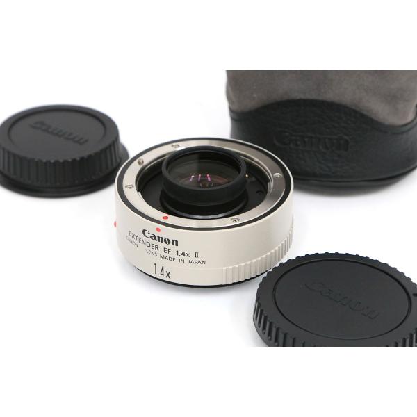 ■商品名キヤノン EXTENDER EF1.4X II（2型）■状態美品[外観]わずかなスレや小傷はありますが、中古品としてきれいな状態です。[光学]わずかな微細チリのみでくもりやカビなど無くきれいな状態です。[動作]基本動作に異常は無く動...