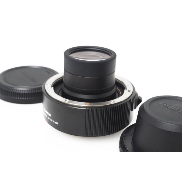 ■商品名富士フイルム GF1.4X TC WR テレコンバーター■状態美品[外観]わずかなスレや小傷はありますが、中古品としてきれいな状態です。[光学]わずかな微細チリのみでくもりやカビなど無くきれいな状態です。[動作]基本動作に異常は無く...