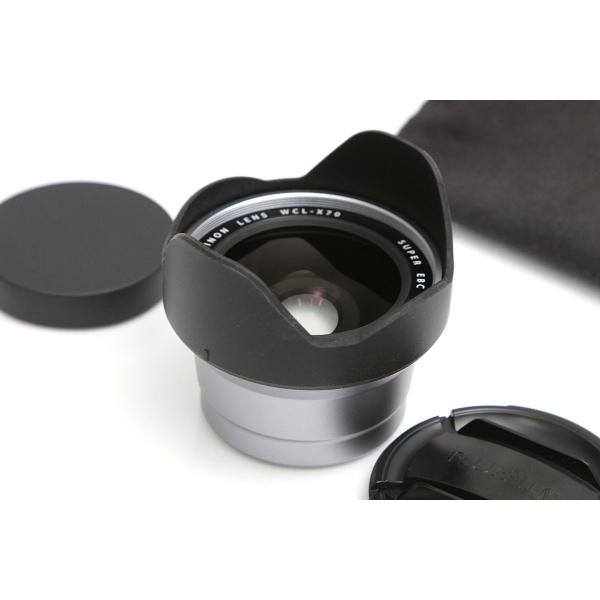 ■商品名富士フイルム WCL-X70 ワイドコンバージョンレンズ シルバー■状態美品[外観]わずかなスレや小傷はありますが、中古品としてきれいな状態です。[光学]わずかな微細チリのみでくもりやカビなど無くきれいな状態です。[動作]基本動作に...