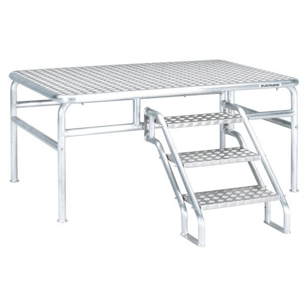 コーナー丸の安全設計。天板がたわみにくい頑丈設計。錆の心配がないオールアルミ製。建築基準法を参考にした昇降しやすいステップ。[商品詳細]●サイズ：長さ１８０×幅１２０×高さ８０ｃｍ●自重：６６．６ｋｇ●材質：アルミ●日本製●組立必要[その他...