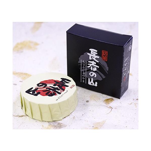 昔、田沢湖の山奥に徳の高い長者が金山を掘りあてました。その幸福を祝い里人達が歌った祝い唄が有名な民謡「長者の山」です。その心暖まる伝説にちなみ創作致しました。きめ細やかな餅、吟味した小豆の風味をご賞味下さい。■社名：株式会社かおる堂（秋田市...