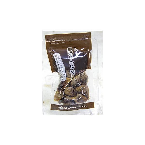 黒にんにくの『黒』は熟成の証です。約1ヶ月間、発酵・熟成させるとにんにくは、真っ黒になります。真っ黒になると臭いの元となるイオウ化合物が減少し、ほとんど臭わなくなります。糖度も高く、品質のいい「白神フルーツ黒にんにく」は、特にフルーティでお...